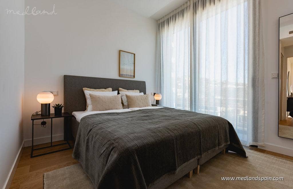 4 sypialnia Willa na sprzedaż w Marbella z basenem garażem - 1 675 000 € (Ref: 9243177)