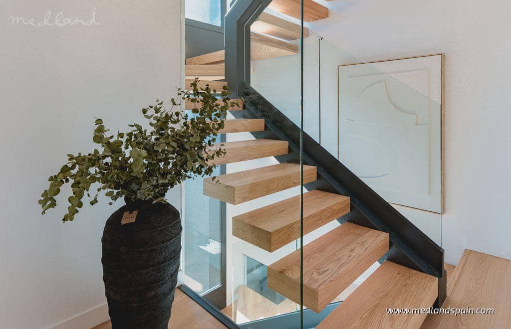 4 sypialnia Willa na sprzedaż w Marbella z basenem garażem - 1 675 000 € (Ref: 9243177)