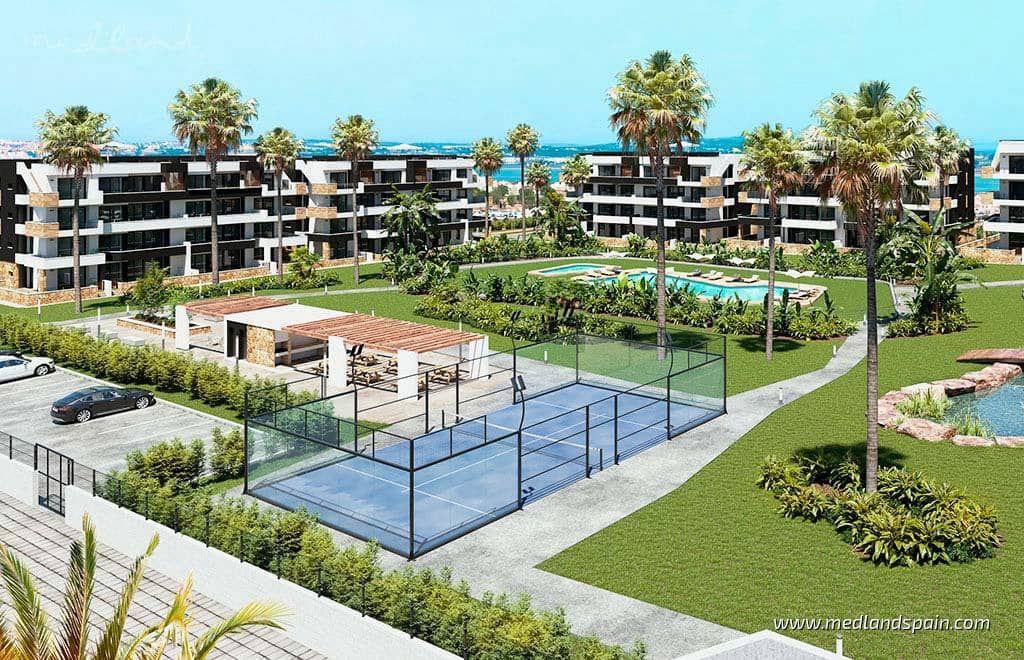 2 bedroom Apartment for sale in Torrevieja with pool garage - € 349,000 (Ref: 9257062)