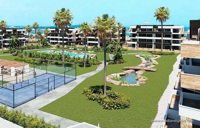 2 soveværelse Lejlighed til salg i Torrevieja med swimmingpool garage - € 293.000 (Ref: 9257063)