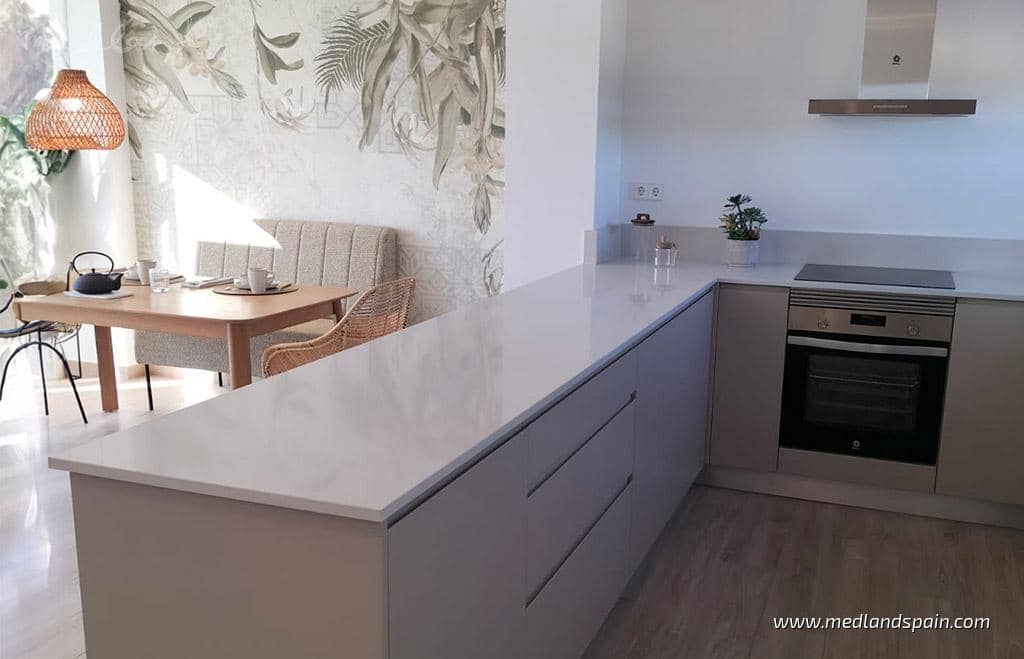 2 bedroom Apartment for sale in Orihuela Costa with pool garage - € 269,900 (Ref: 9282086)