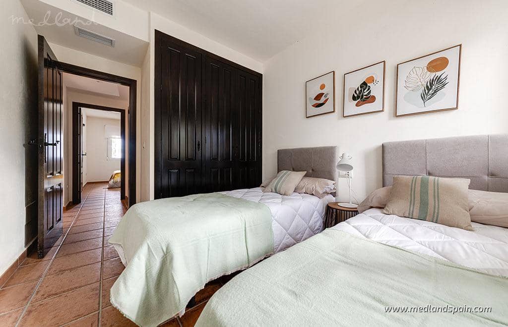 2 bedroom Villa for sale in Hacienda del Alamo with pool - € 242,000 (Ref: 9285653)