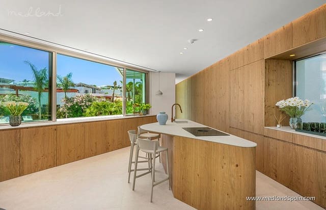 3 quarto Moradia para venda em Las Colinas Golf, Orihuela com piscina garagem - 2 450 000 € (Ref: 9285654)