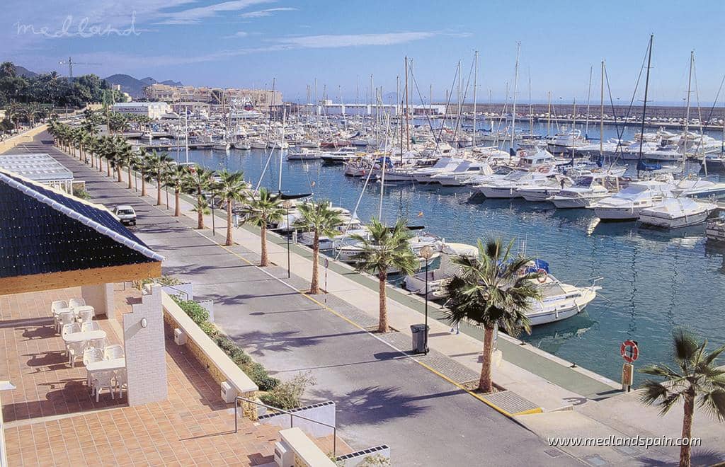 2 makuuhuone Huoneisto myytävänä paikassa La Villajoyosa / Vila Joiosa mukana uima-altaan 
autotalli - 550 000 € (Ref: 9295056)