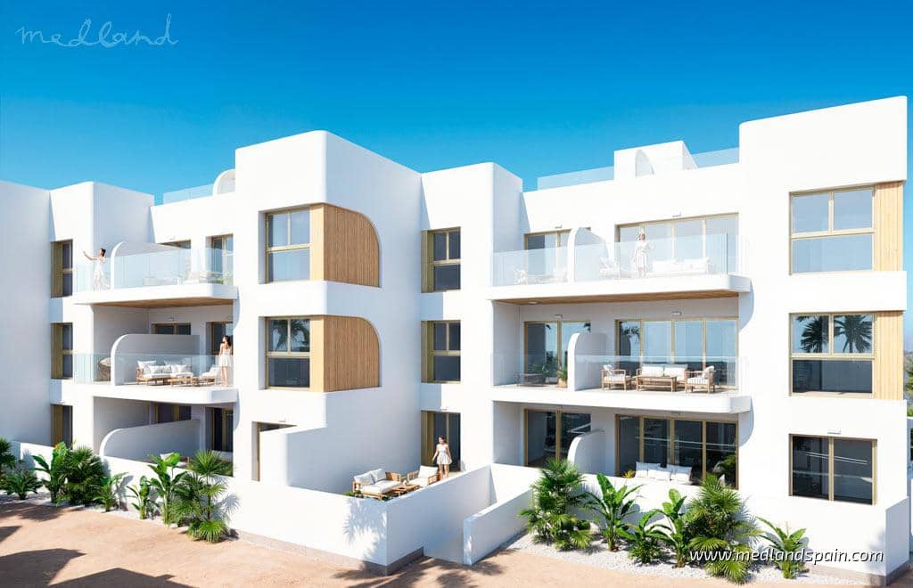 Apartamento de 3 habitaciones en Los Alcázares en venta con piscina garaje - 429.900 € (Ref: 9310806)