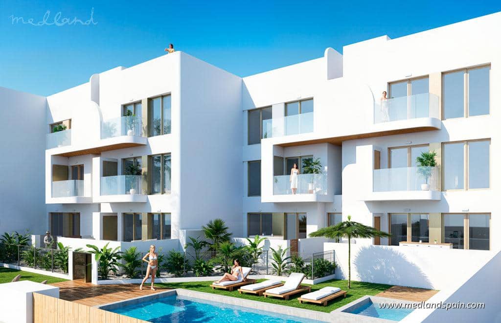 Apartamento de 3 habitaciones en Los Alcázares en venta con piscina garaje - 429.900 € (Ref: 9310806)