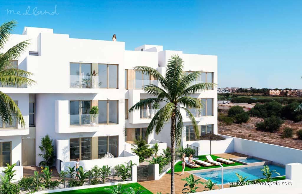 Apartamento de 3 habitaciones en Los Alcázares en venta con piscina garaje - 429.900 € (Ref: 9310806)