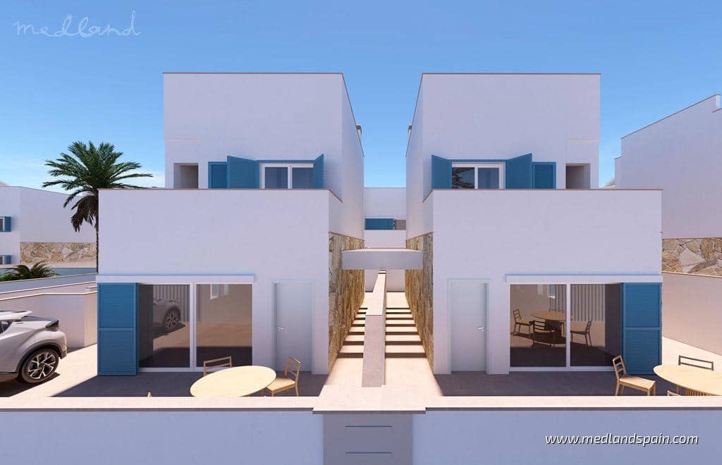 3 makuuhuone Huvila myytävänä paikassa Torre de la Horadada mukana uima-altaan 
autotalli - 492 000 € (Ref: 9321768)