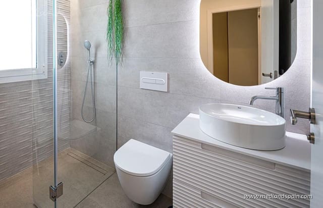 2 makuuhuone Huoneisto myytävänä paikassa Torre de la Horadada, Pilar de la Horadada mukana uima-altaan 
autotalli - 385 000 € (Ref: 9321770)