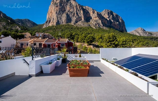 3 chambre Villa/Maison à vendre à Polop avec piscine garage - 505 000 € (Ref: 9330544)