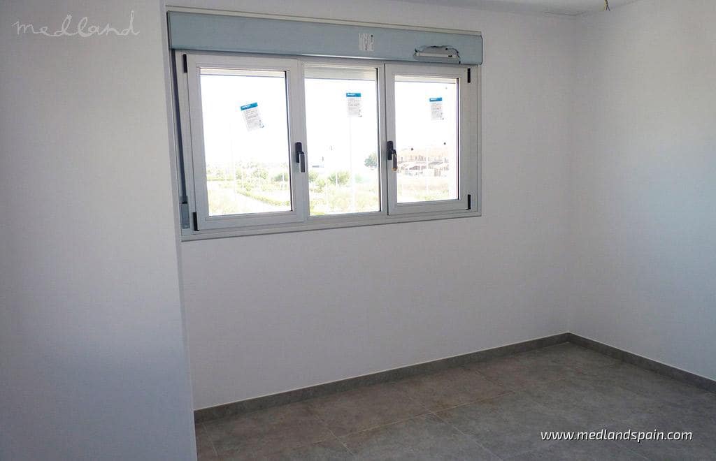 3 makuuhuone Omakotitalo myytävänä paikassa Pilar de la Horadada mukana uima-altaan 
autotalli - 370 000 € (Ref: 9334784)