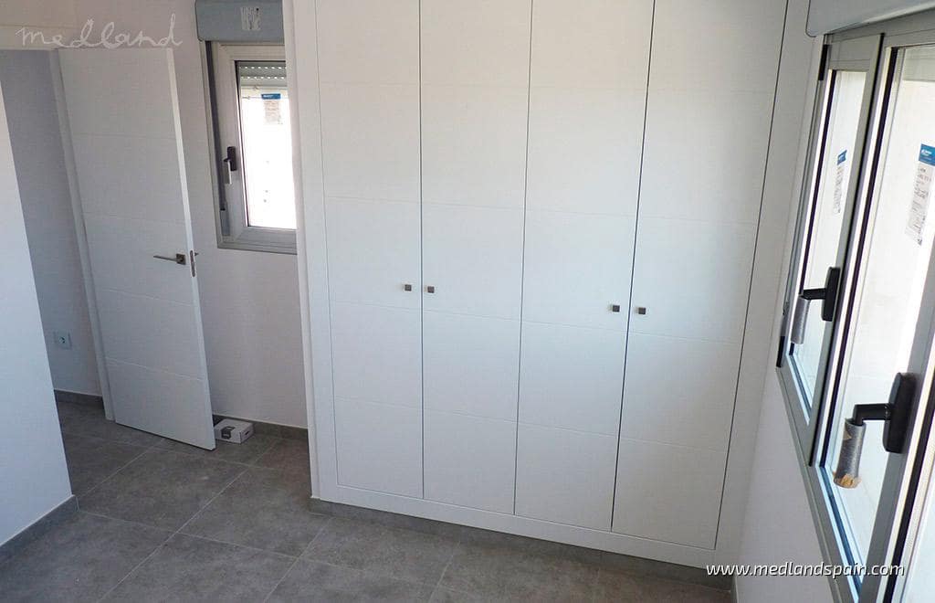 3 makuuhuone Omakotitalo myytävänä paikassa Pilar de la Horadada mukana uima-altaan 
autotalli - 370 000 € (Ref: 9334784)