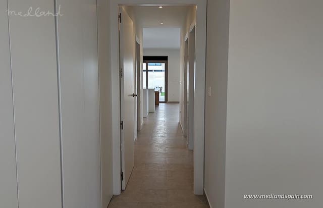 3 slaapkamer Villa te koop in La Romana met zwembad garage - € 375.000 (Ref: 9337841)