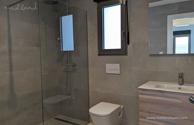 3 slaapkamer Villa te koop in La Romana met zwembad garage - € 375.000 (Ref: 9337841)