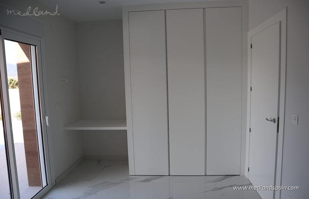 3 soverom Villa til salgs i La Romana med svømmebasseng garasje - € 345 000 (Ref: 9337844)