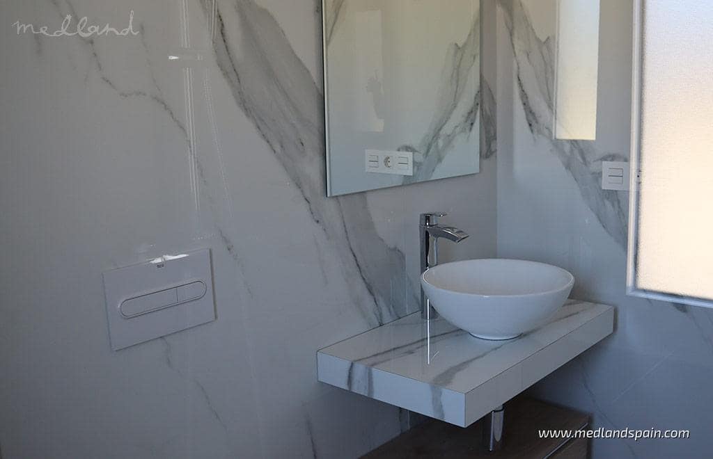 3 soverom Villa til salgs i La Romana med svømmebasseng garasje - € 345 000 (Ref: 9337844)