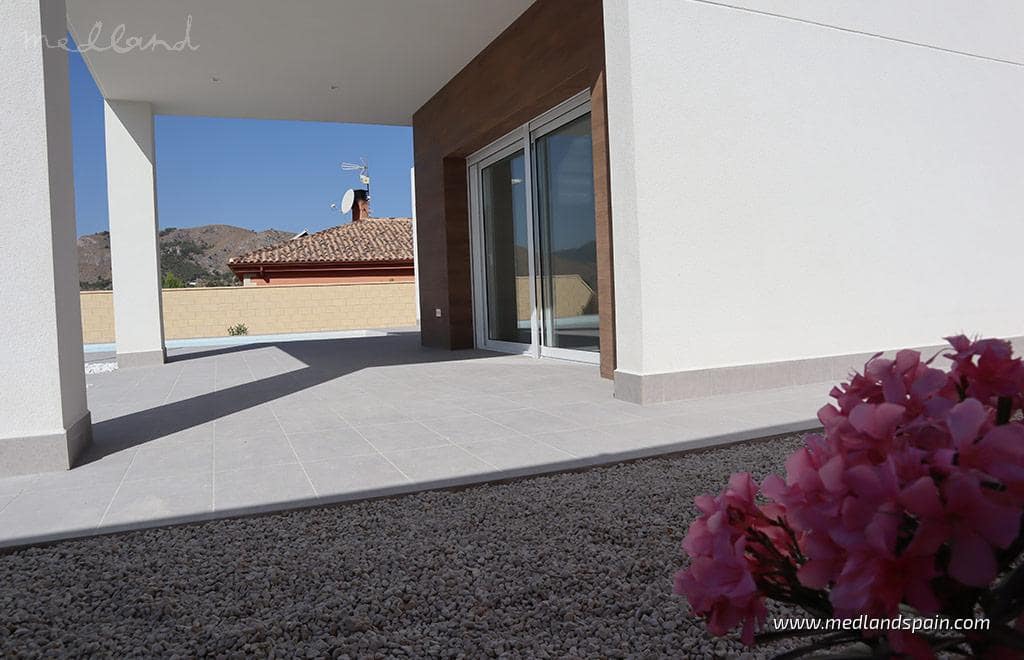 3 soverom Villa til salgs i La Romana med svømmebasseng garasje - € 345 000 (Ref: 9337844)