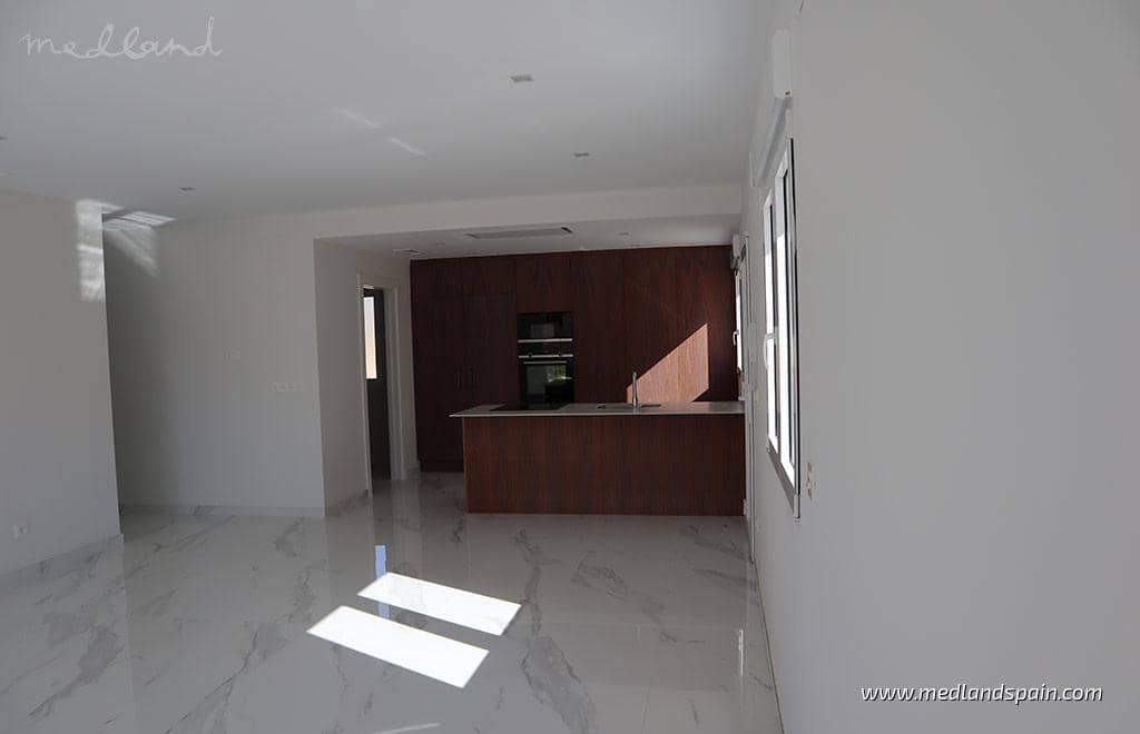 3 Zimmer Villa zu verkaufen in La Romana mit Pool Garage - 375.000 € (Ref: 9337844)