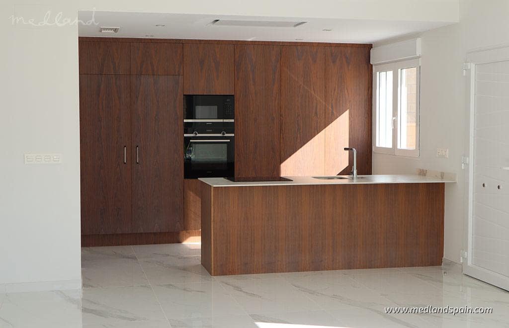 3 Zimmer Villa zu verkaufen in La Romana mit Pool Garage - 375.000 € (Ref: 9337844)