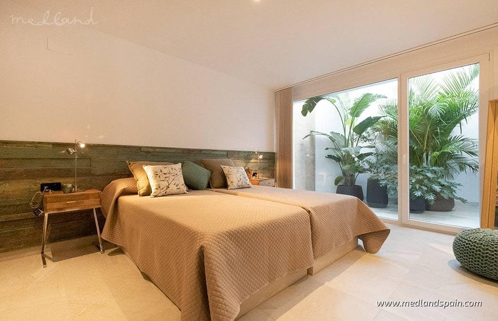 3 bedroom Villa for sale in Algorfa with pool garage - € 599,000 (Ref: 9359022)