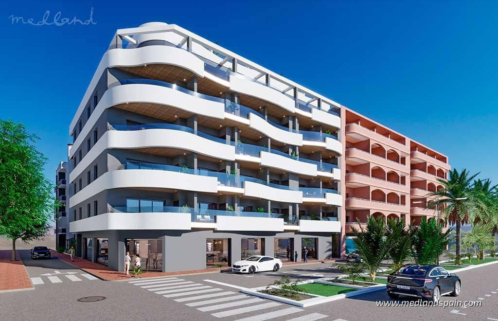 3 slaapkamer Appartement te koop in Torrevieja met zwembad - € 439.000 (Ref: 9371921)