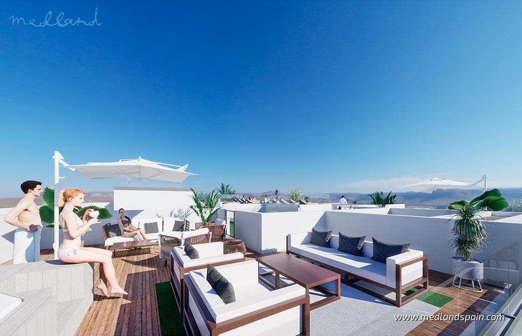 Apartamento de 3 habitaciones en Torrevieja en venta con piscina - 439.000 € (Ref: 9371921)