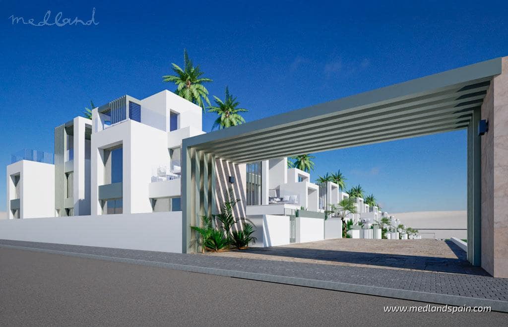 3 bedroom Villa for sale in Ciudad Quesada with pool garage - € 435,000 (Ref: 9385333)