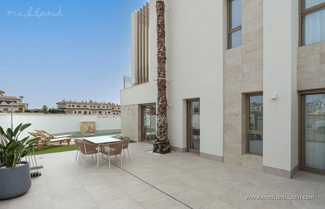 3 soveværelse Villa til salg i Ciudad Quesada, Rojales med swimmingpool garage - € 435.000 (Ref: 9385333)