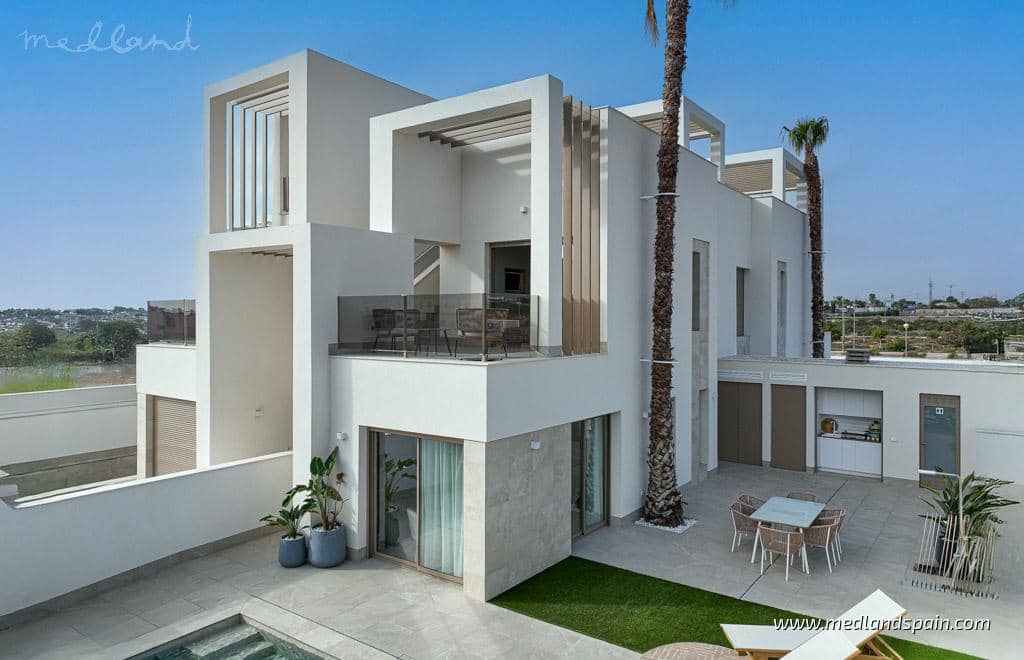 3 bedroom Villa for sale in Ciudad Quesada with pool garage - € 435,000 (Ref: 9385333)