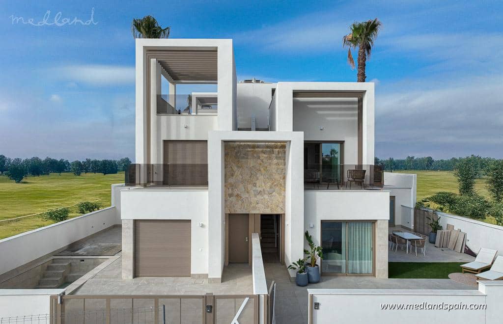 3 bedroom Villa for sale in Ciudad Quesada with pool garage - € 435,000 (Ref: 9385333)