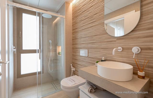 3 soveværelse Villa til salg i Ciudad Quesada, Rojales med swimmingpool garage - € 435.000 (Ref: 9385333)