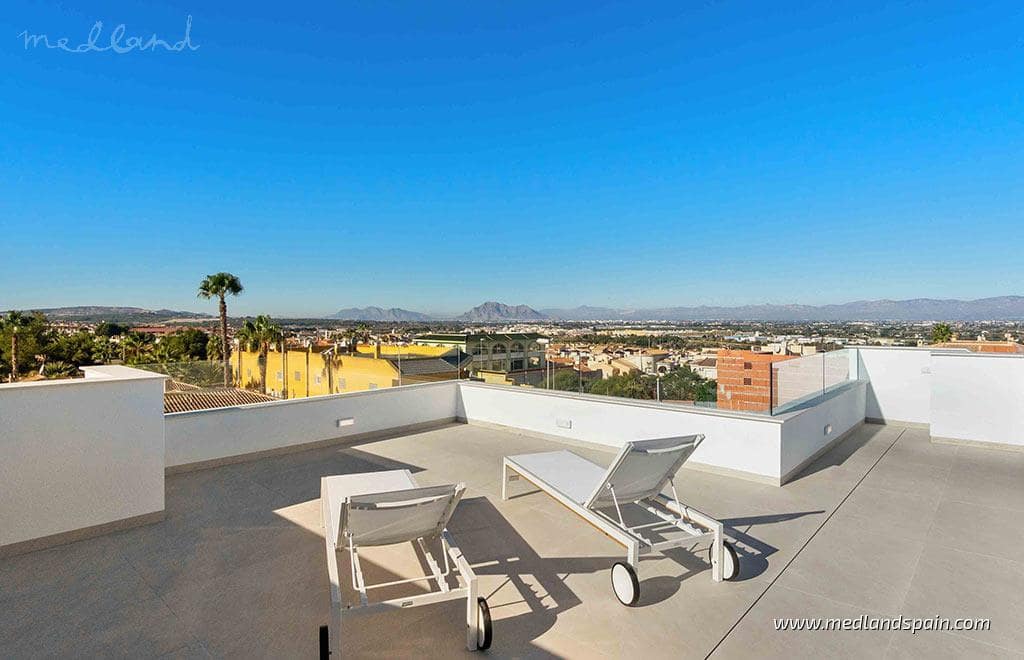 3 bedroom Villa for sale in Ciudad Quesada with pool garage - € 549,000 (Ref: 9387717)