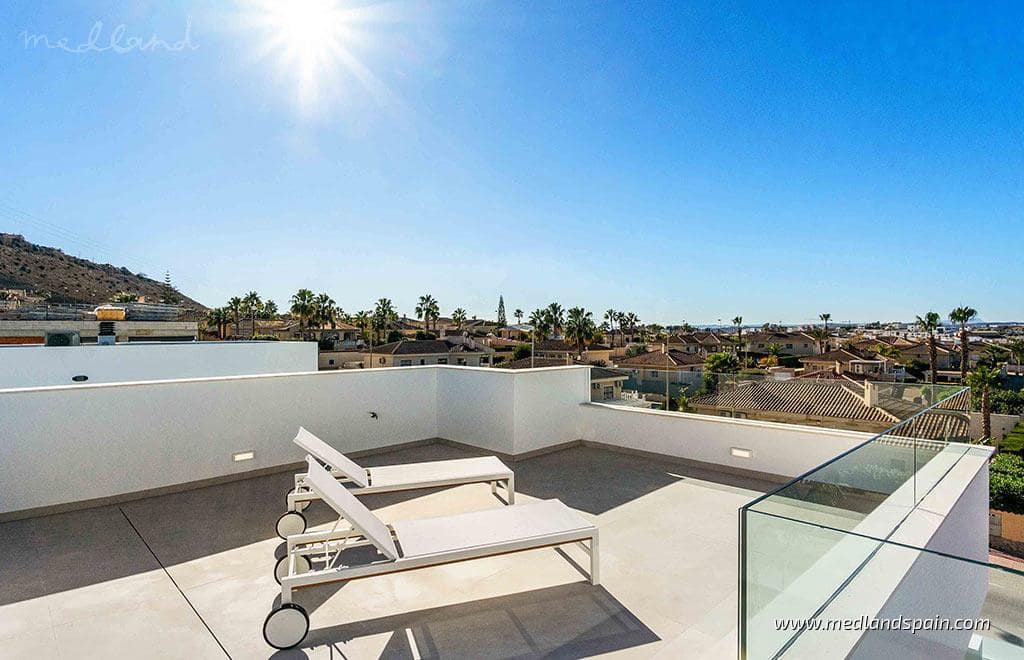 3 bedroom Villa for sale in Ciudad Quesada with pool garage - € 549,000 (Ref: 9387717)