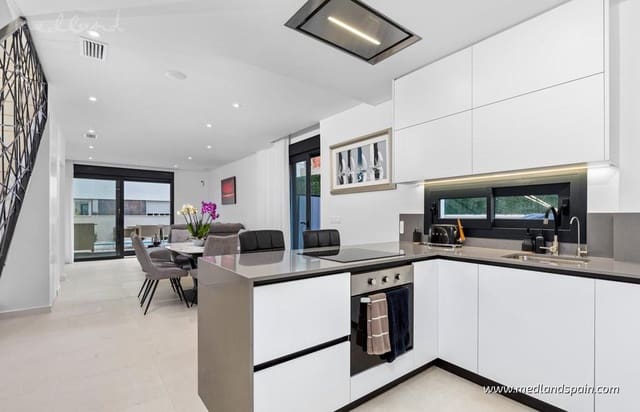 4 sovrum Villa till salu i Las Viñas, Guardamar del Segura med pool garage - 507 050 € (Ref: 9390422)