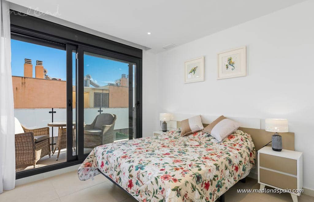 4 sovrum Villa till salu i Guardamar del Segura med pool garage - 507 050 € (Ref: 9390422)