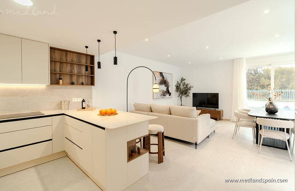 3 sypialnia Willa na sprzedaż w Los Alcazares z basenem garażem - 467 000 € (Ref: 9390423)