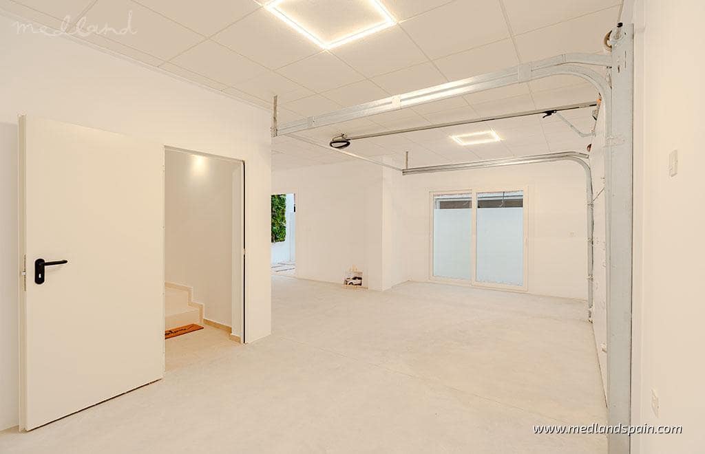3 sypialnia Willa na sprzedaż w Los Alcazares z basenem garażem - 467 000 € (Ref: 9390423)