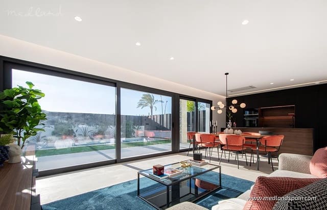 3 soverom Villa til salgs i Molina de Segura med svømmebasseng garasje - € 379 000 (Ref: 9403280)