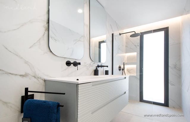 3 soverom Villa til salgs i Molina de Segura med svømmebasseng garasje - € 379 000 (Ref: 9403280)