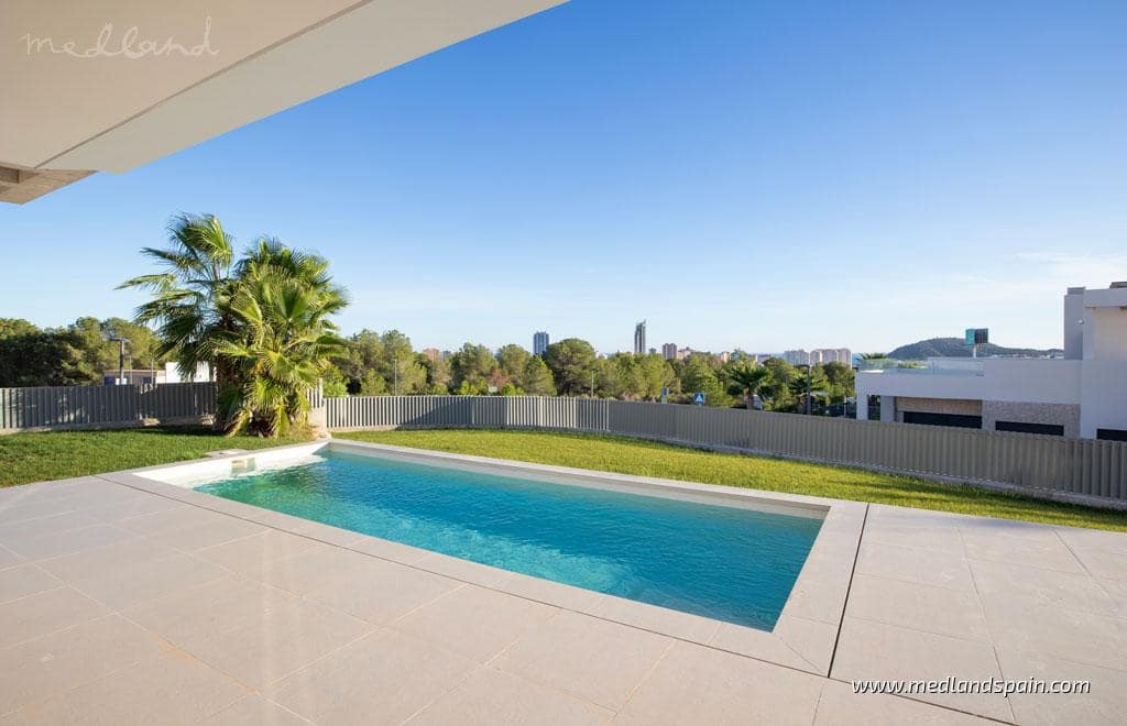 3 sypialnia Willa na sprzedaż w Finestrat z basenem garażem - 895 000 € (Ref: 9410770)