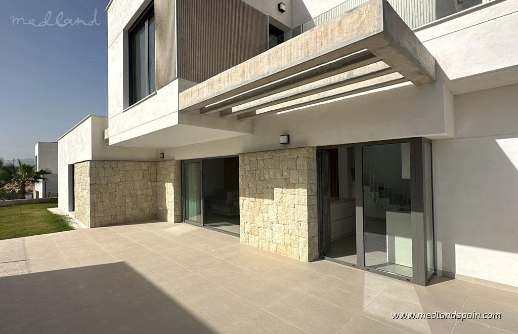 3 soveværelse Villa til salg i Finestrat med swimmingpool garage - € 975.000 (Ref: 9410775)