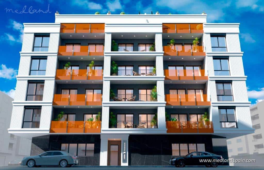 3 makuuhuone Huoneisto myytävänä paikassa Torrevieja mukana uima-altaan - 295 000 € (Ref: 9419577)