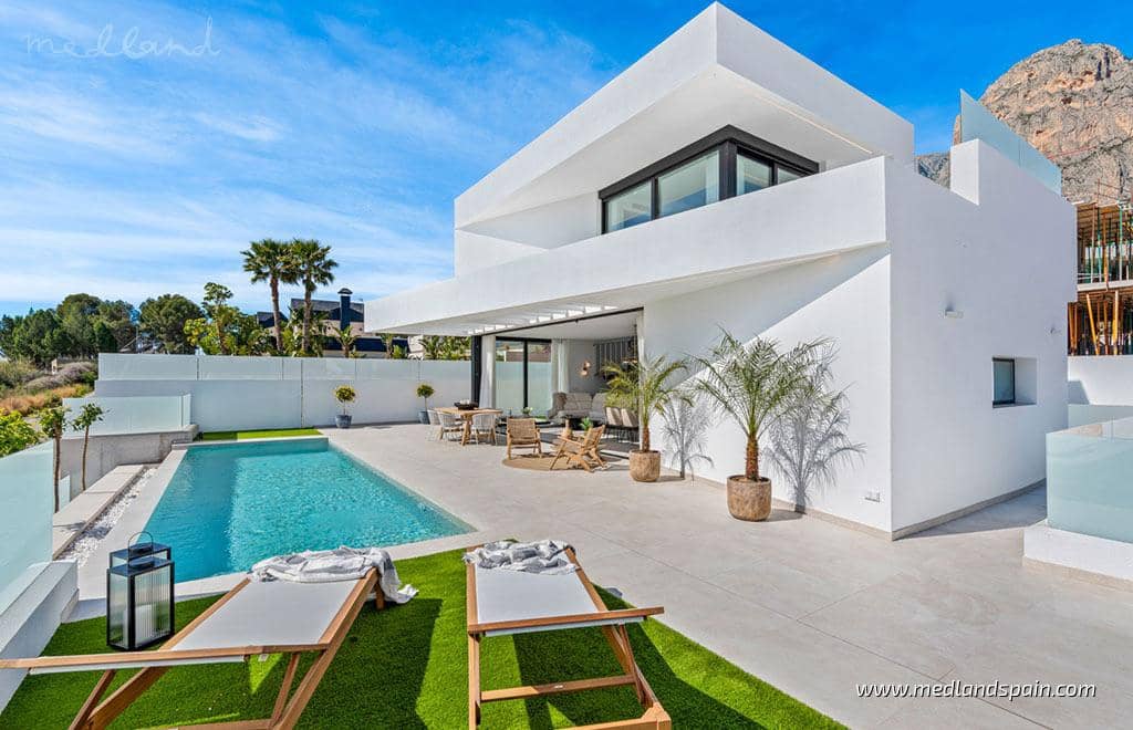 3 bedroom Villa for sale in Polop with pool garage - € 860,000 (Ref: 9431628)