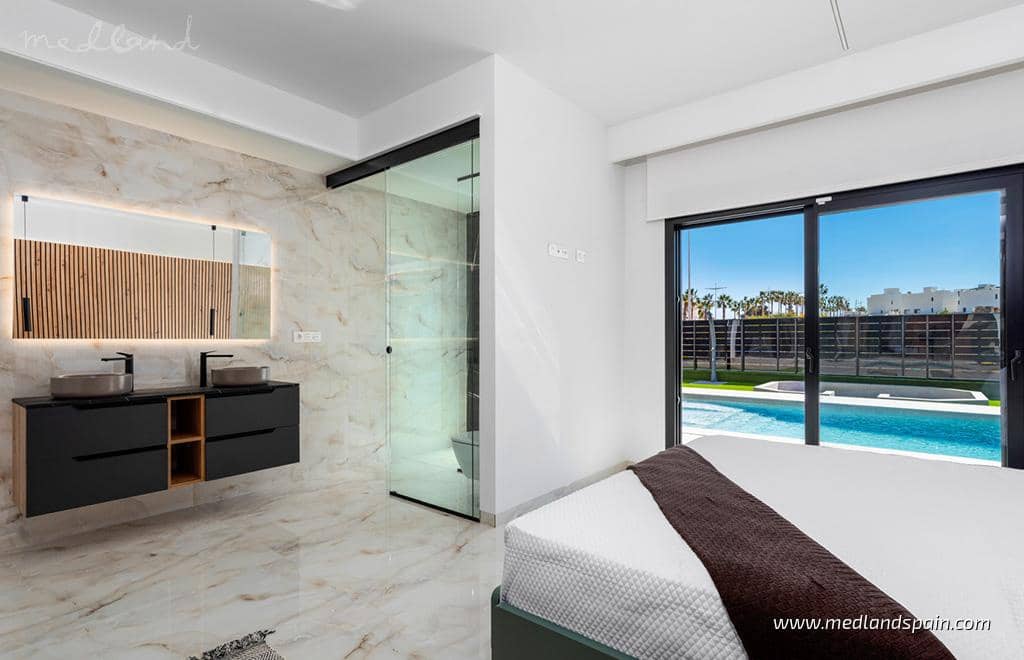 3 bedroom Villa for sale in Algorfa with pool garage - € 670,000 (Ref: 9433326)