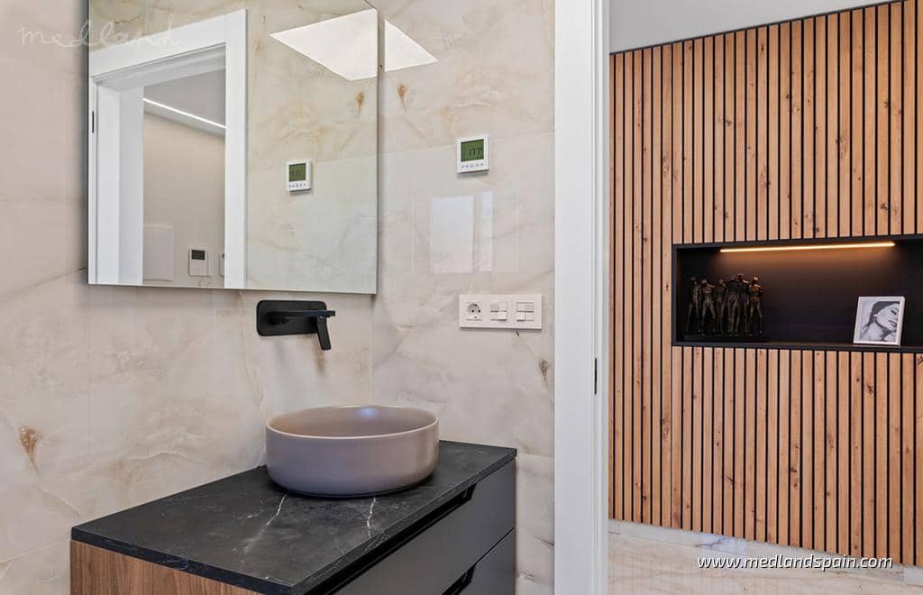 3 bedroom Villa for sale in Algorfa with pool garage - € 670,000 (Ref: 9433326)