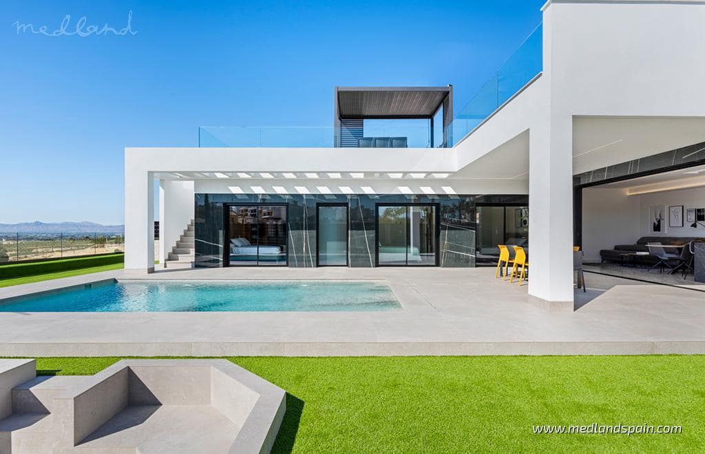 3 bedroom Villa for sale in Algorfa with pool garage - € 670,000 (Ref: 9433326)