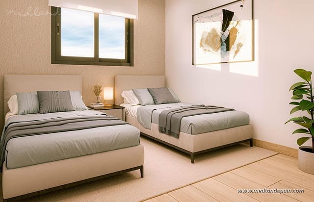 3 sypialnia Apartament na sprzedaż w Torrevieja z basenem garażem - 335 000 € (Ref: 9439865)