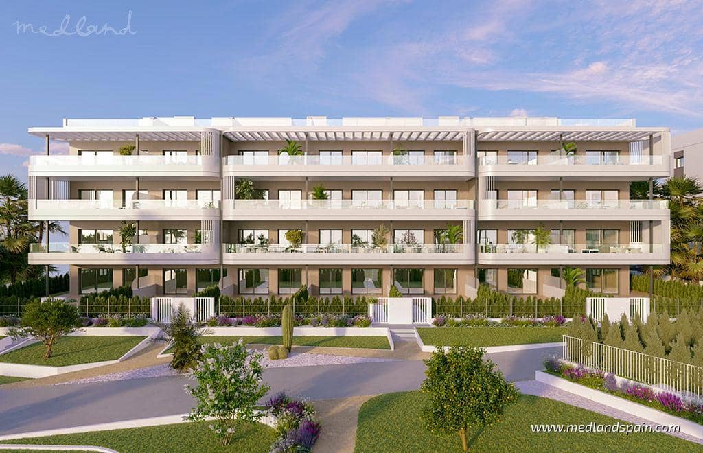 2 soverom Leilighet til salgs i Torrevieja med svømmebasseng garasje - € 375 000 (Ref: 9439866)