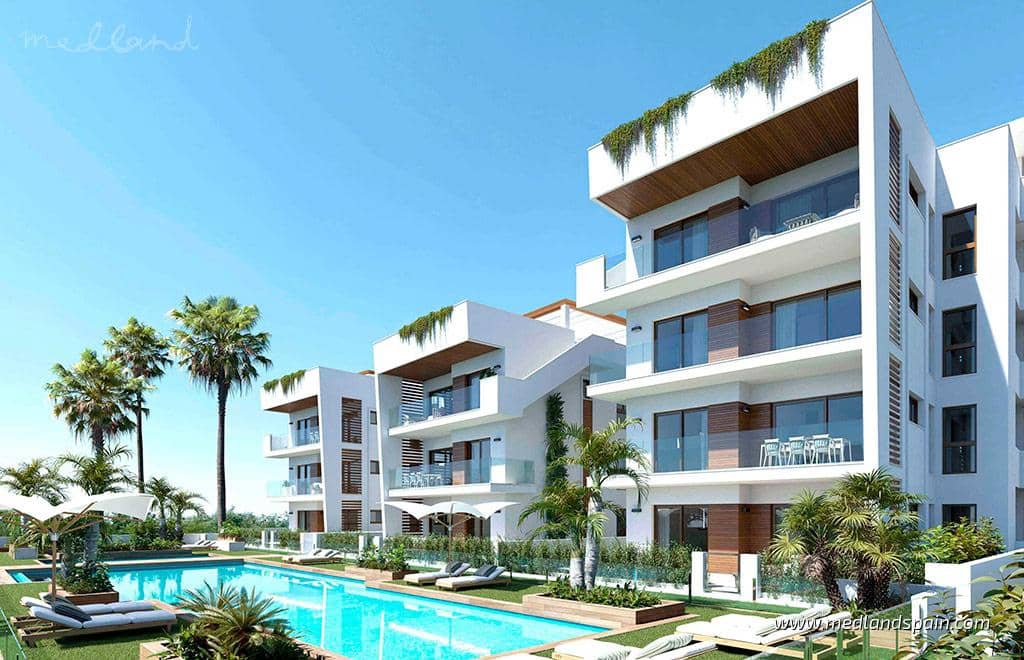 Apartamento de 3 habitaciones en Los Alcázares en venta con piscina garaje - 465.000 € (Ref: 9450374)