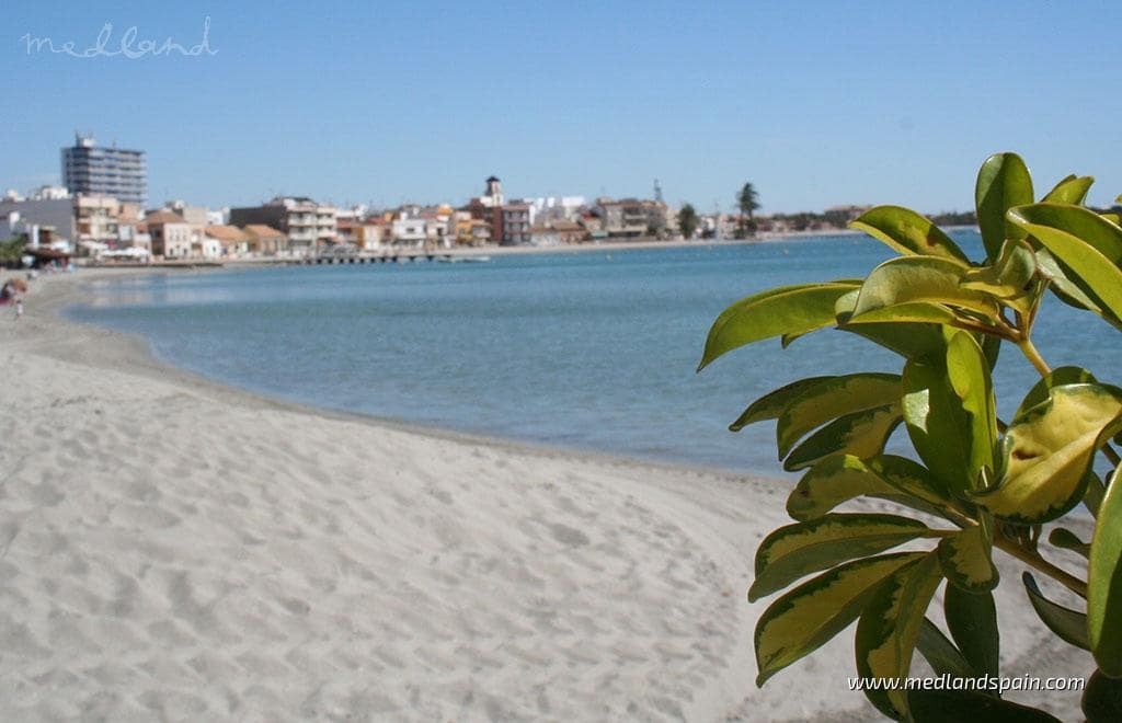 Apartamento de 3 habitaciones en Los Alcázares en venta con piscina garaje - 465.000 € (Ref: 9450374)